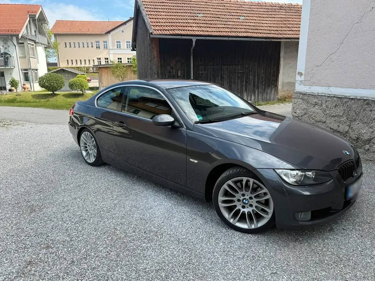 Second-hand BMW 325 218 CP (160 kW) 2007 Gri Coupe