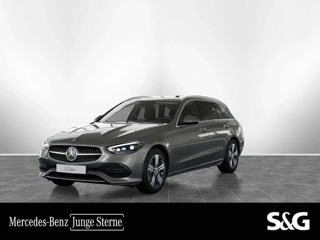 Gebraucht Mercedes C300e Avantgarde 204 PS (150 kW) 2023 Kombi