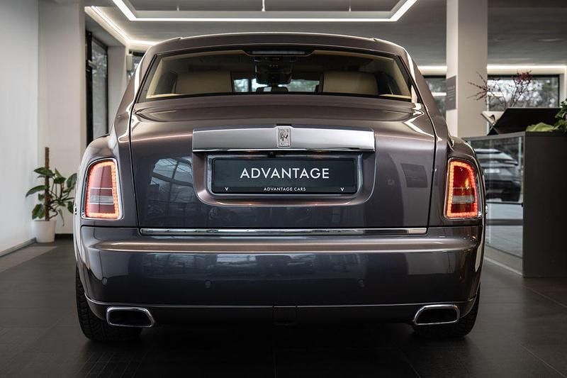 Gebraucht Rolls Royce Phantom 460 PS (338 kW) 2015 Silber Limousine