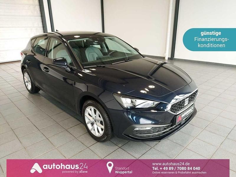 Blau Gebraucht 2022 Seat Leon Style Limousine | 16.990 € (Guter Preis) - Bild 1/4