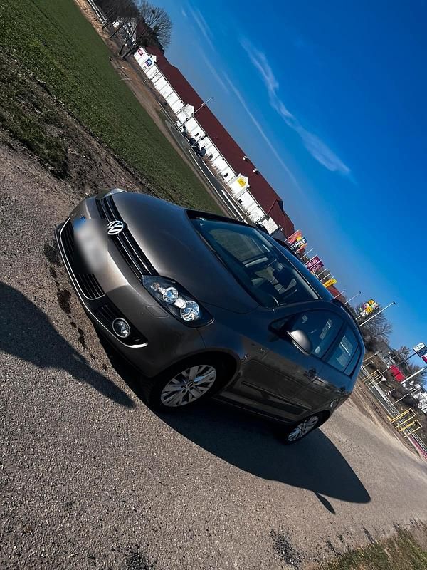 Gebraucht VW Golf VII Life 105 PS (77 kW) 2013 Gold Kleinwagen