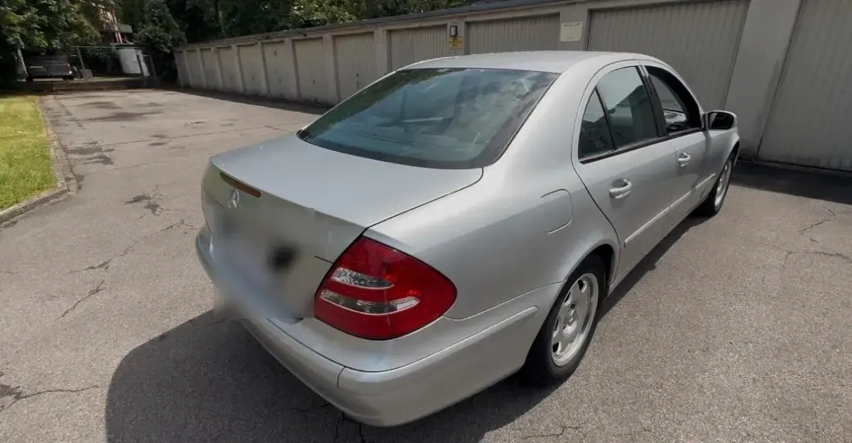 Gebraucht Mercedes E240 Elegance 2002 Silber Limousine