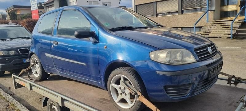Gebraucht Fiat Punto 60 PS (44 kW) 2004 Blau Kleinwagen