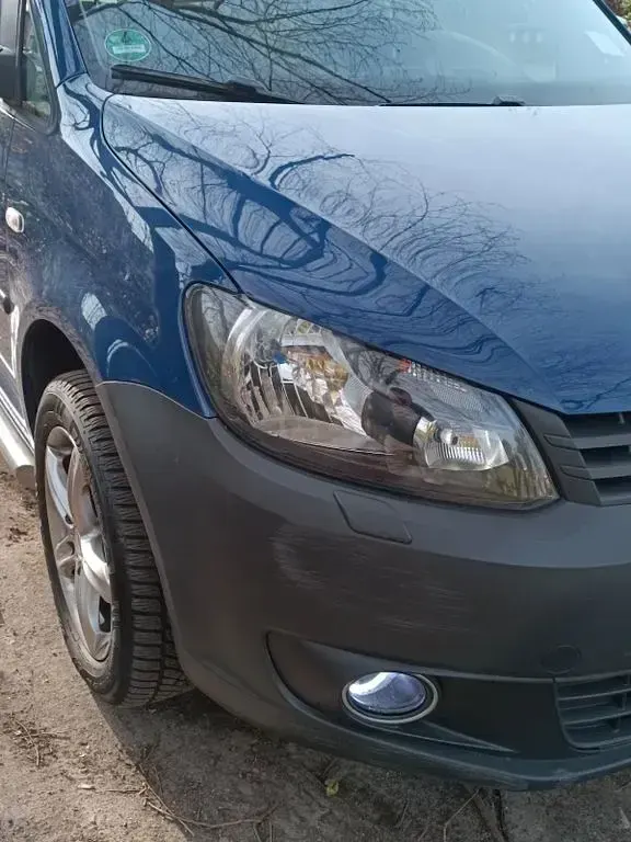 Używany VW Caddy Trendline 102 KM (75 kW) 2015 Niebieski Minivan