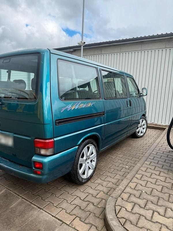 Second-hand VW T4 152 CP (111 kW) 1993 Verde Van