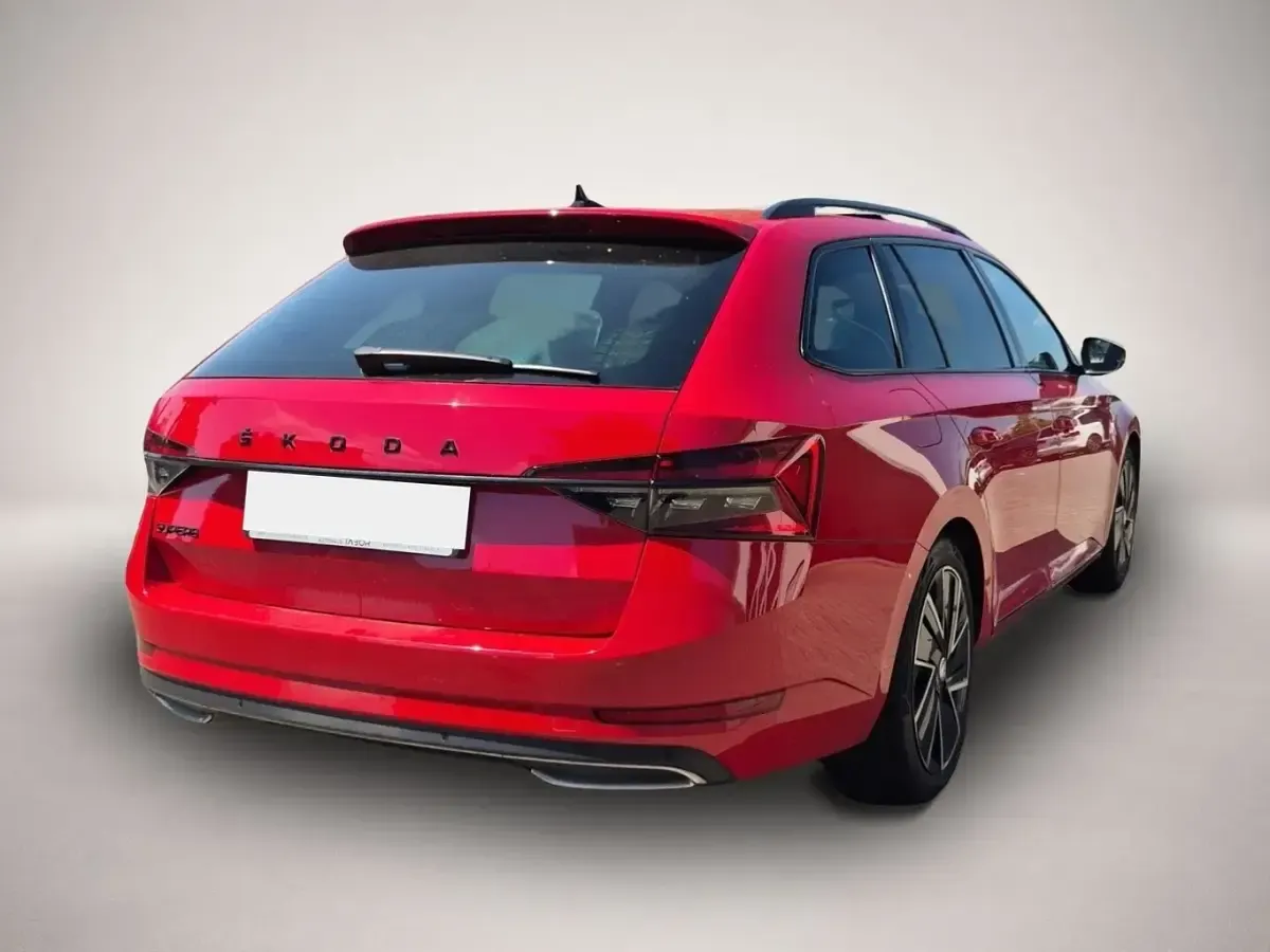Gebraucht Skoda Superb SportLine 200 PS (147 kW) 2022 Rot Kombi