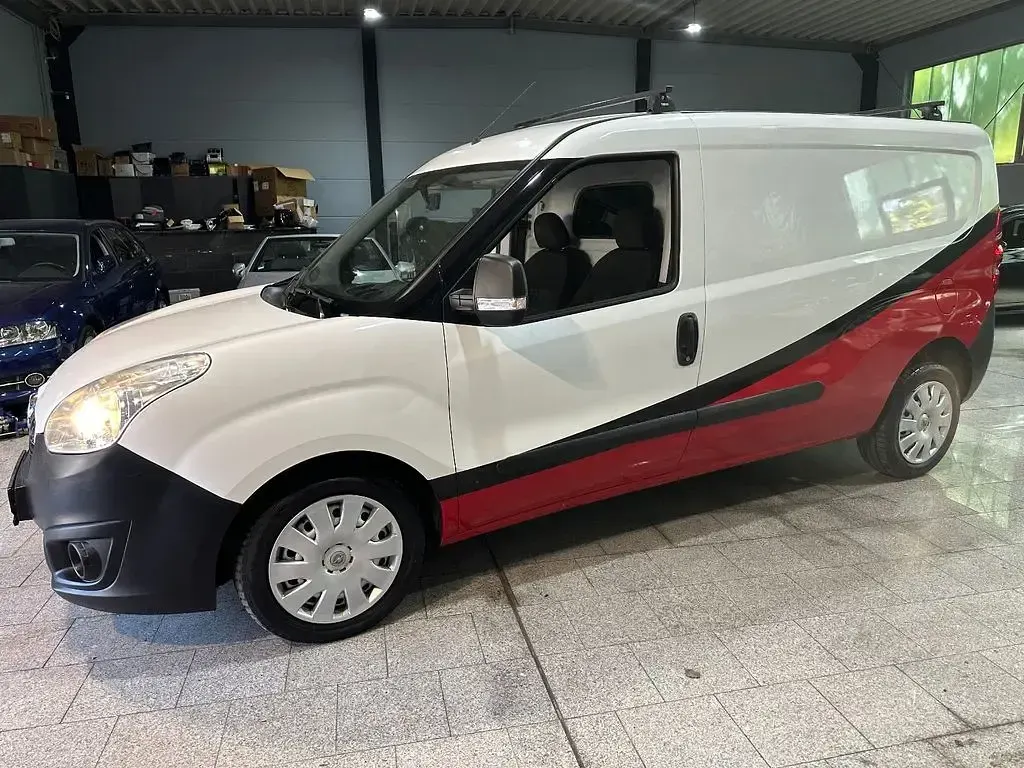 Używany Opel Combo 105 KM (77 kW) 2014 Biały Minivan