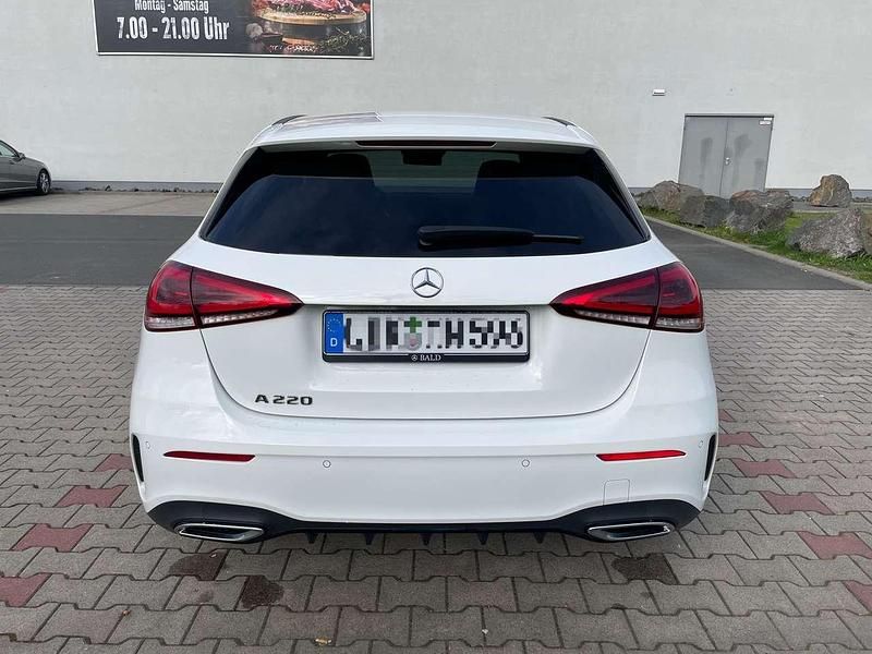 Gebraucht Mercedes A220 190 PS (139 kW) 2019 Weiß Kleinwagen