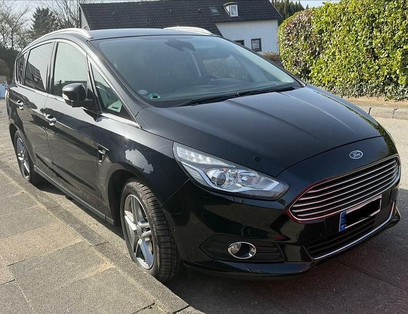 Gebraucht Ford S-MAX S 150 PS (110 kW) 2017 Schwarz Van / Kleinbus