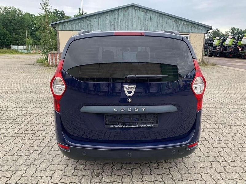 Gebraucht Dacia Lodgy Lauréate 102 PS (75 kW) 2017 Blau Van / Kleinbus