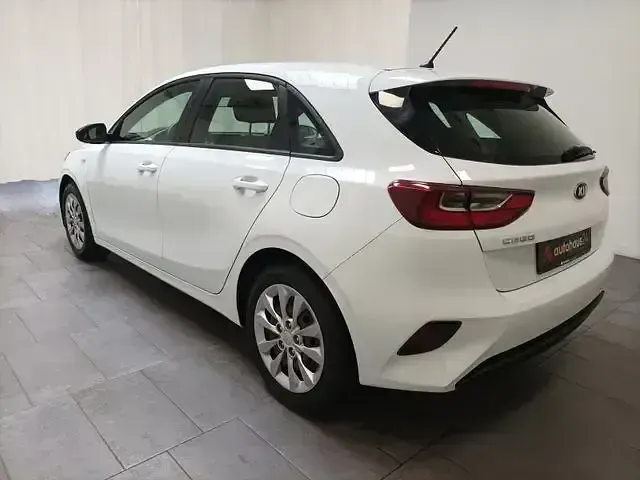 Gebraucht Kia Ceed Edition 7 120 PS (88 kW) 2020 Weiß Kleinwagen
