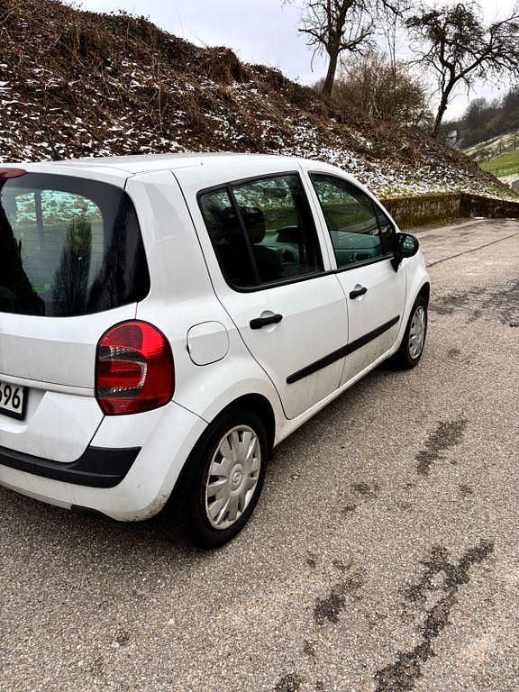 Gebraucht Renault Modus 75 PS (55 kW) 2010 Weiß Van / Kleinbus