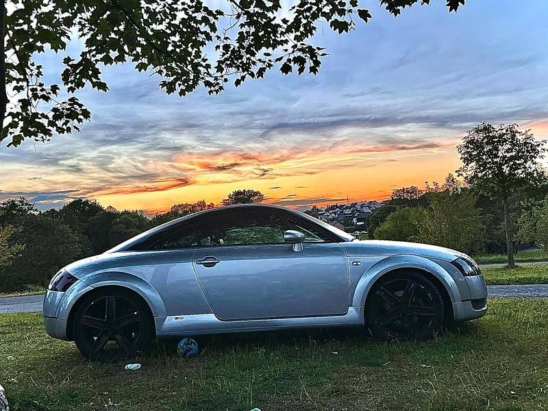 Gebraucht Audi TT 160 PS (117 kW) 2001 Silber Coupé