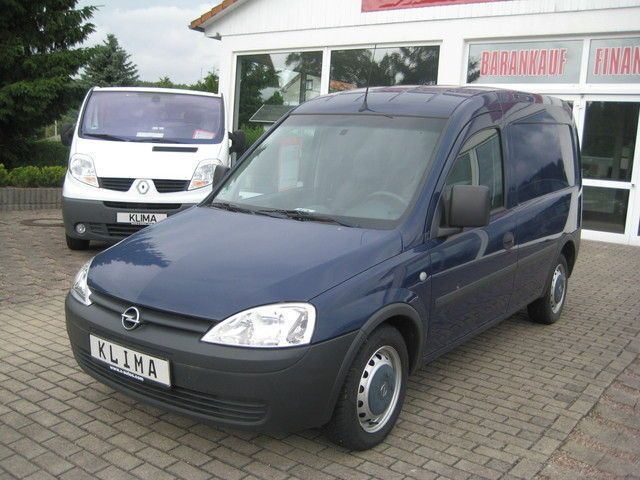 Gebraucht Opel Combo 75 PS (55 kW) 2008 Blau Van / Kleinbus