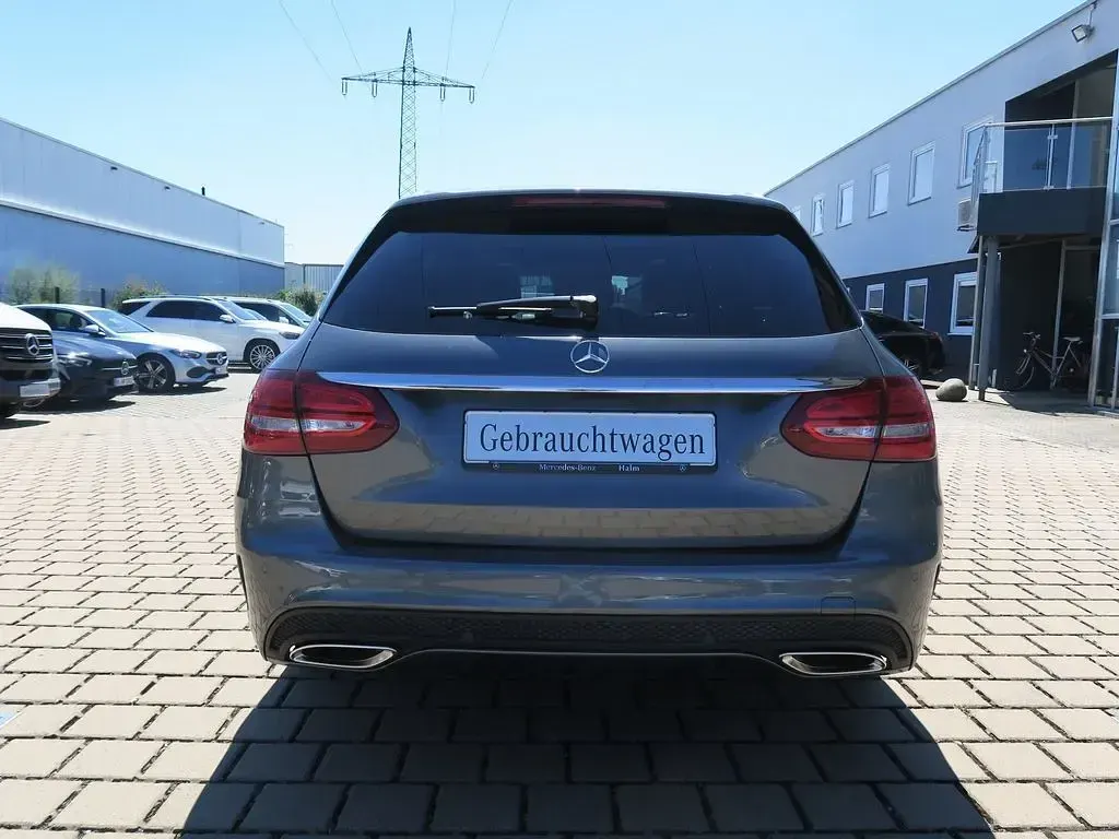 Gebraucht Mercedes C400 AMG line 333 PS (244 kW) 2017 Grau Limousine