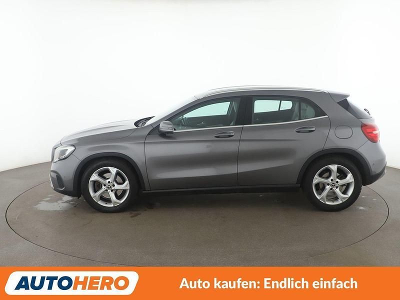 Gebraucht Mercedes GLA220 Urban 184 PS (135 kW) 2018 Grau SUV