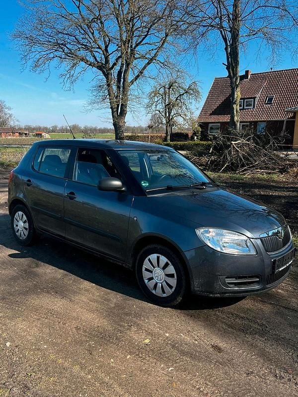 Gebraucht Skoda Fabia 80 PS (58 kW) 2010 Grau Kleinwagen
