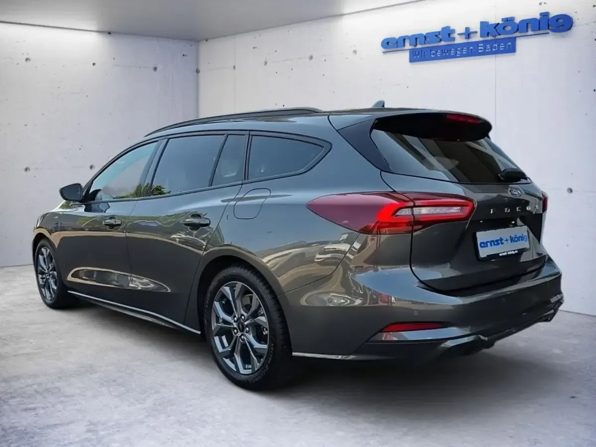 Neu Ford Focus ST-Line X 116 PS (85 kW) 2025