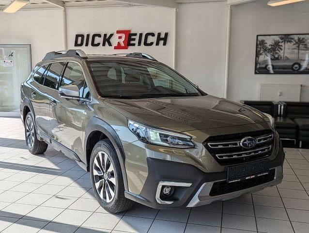 Grün Gebraucht 2023 Subaru Outback Platinum SUV | 31.980 € (Superpreis) - Bild 1/4