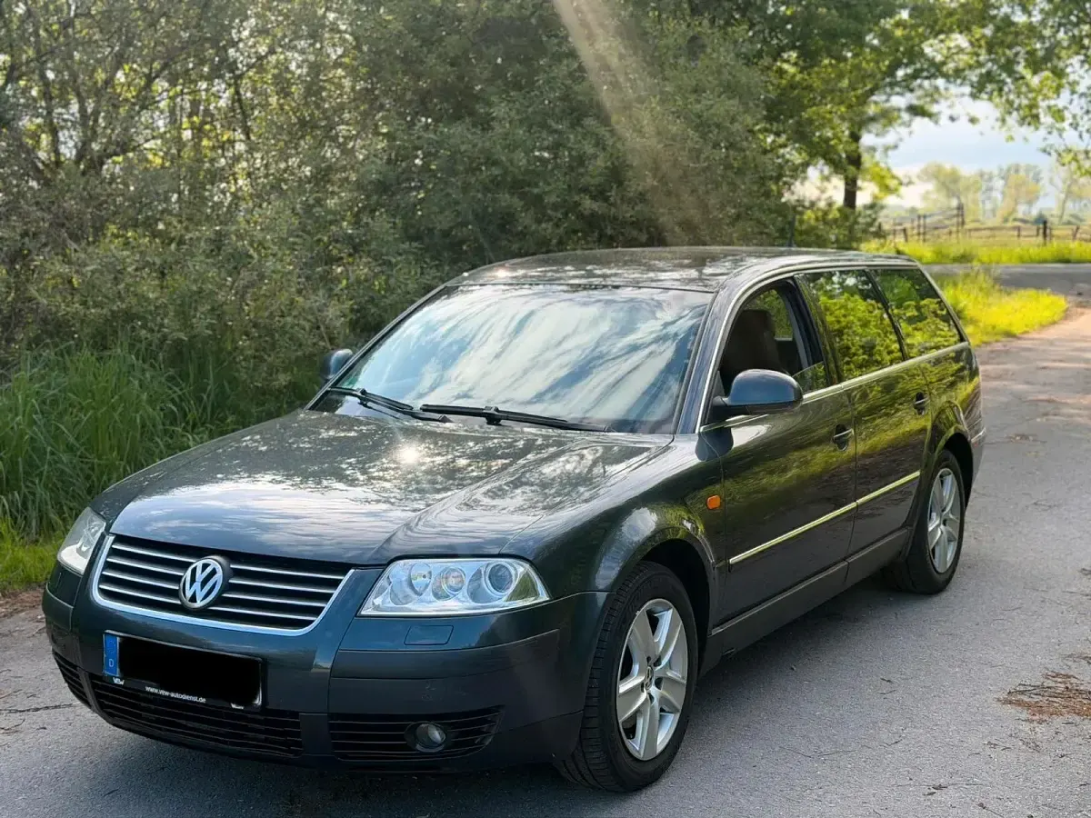 Gebraucht VW Passat 131 PS (96 kW) 2003 Grau Kombi