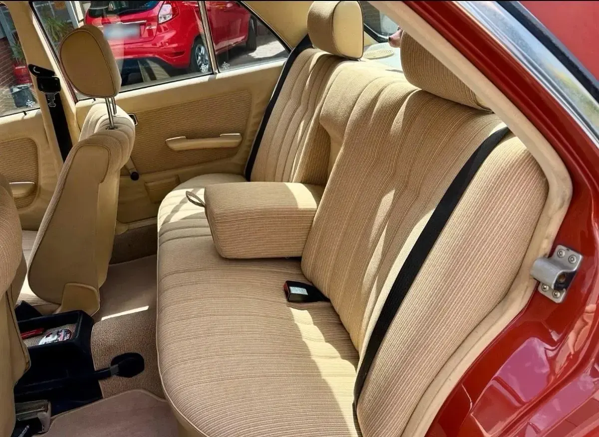 Gebraucht Mercedes 200 109 PS (80 kW) 1982 Limousine