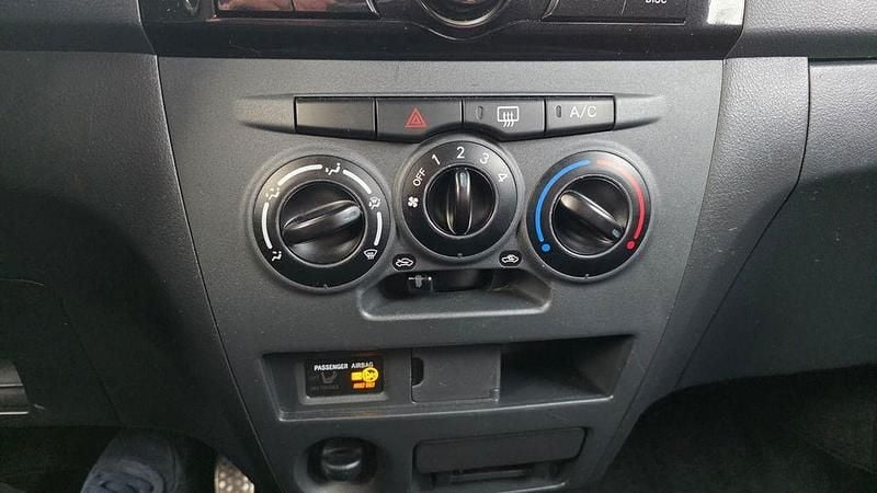 Gebraucht Daihatsu Materia 103 PS (75 kW) 2008 Silber Van / Kleinbus