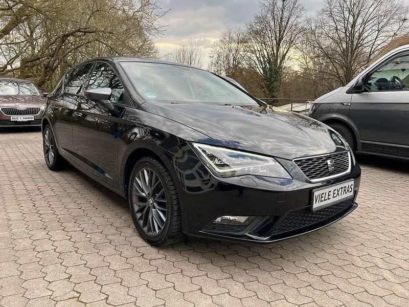 Gebraucht Seat Leon CONNECT 150 PS (110 kW) 2015 Mitternachtsschwarz Kleinwagen