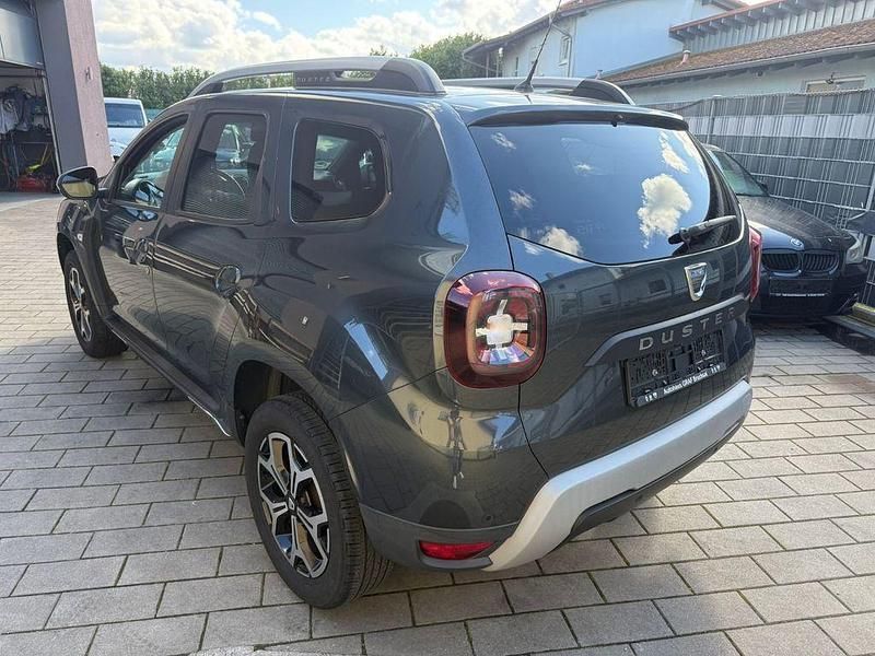 Gebraucht Dacia Duster Prestige 125 PS (91 kW) 2018 Grau SUV