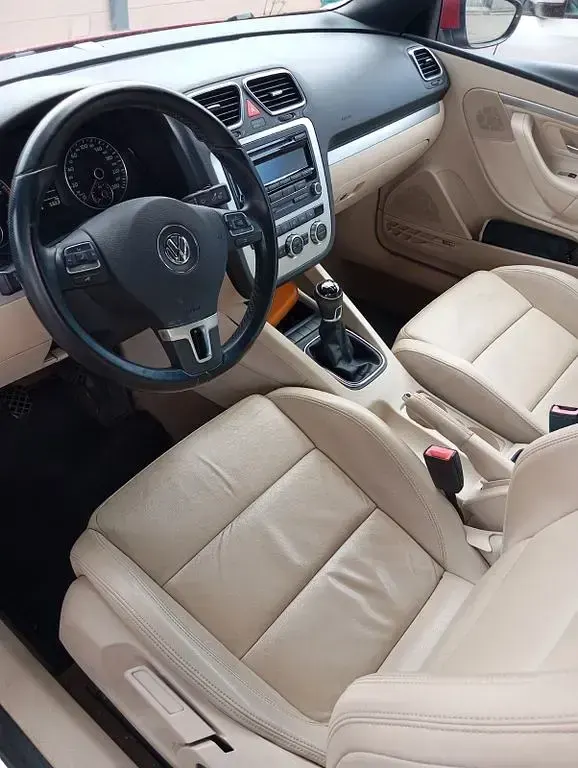 Gebraucht VW Eos 160 PS (117 kW) 2013 Rot Cabrio