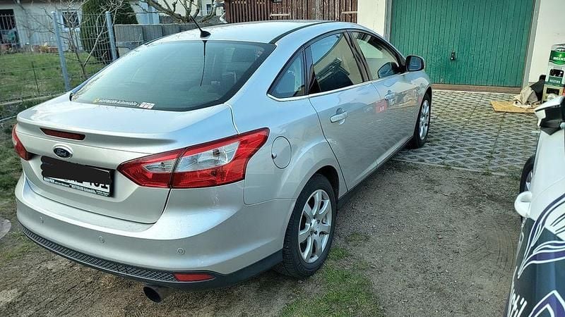 Gebraucht Ford Focus 150 PS (110 kW) 2011 Silber Limousine