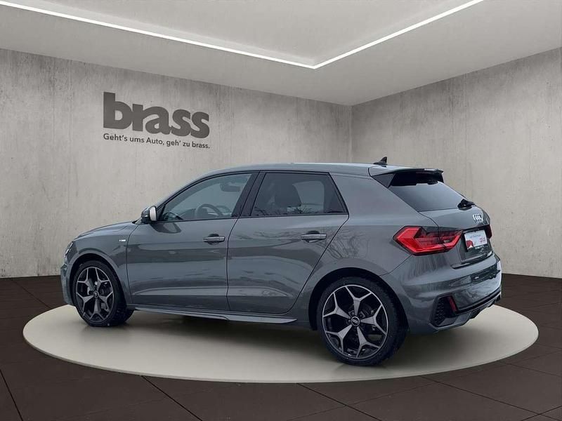Gebraucht Audi A1 S-Line 116 PS (85 kW) 2025 Chronosgrau metallic Limousine