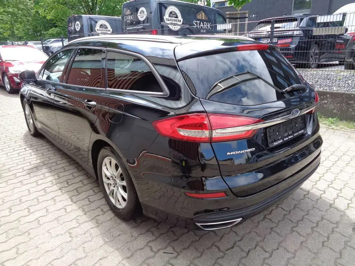 Gebraucht Ford Mondeo 179 PS (131 kW) 2019 Schwarz Kombi