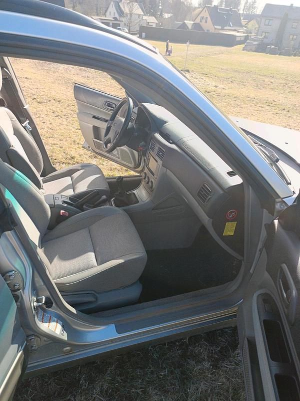 Gebraucht Subaru Forester 125 PS (91 kW) 2003 Silber SUV