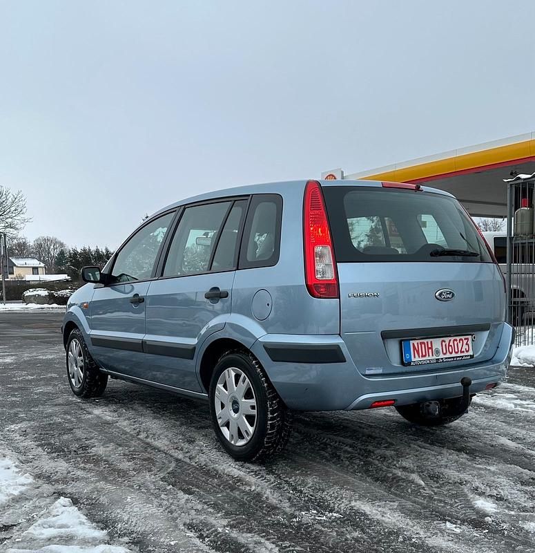 Gebraucht Ford Fusion Fun X 101 PS (74 kW) 2006 Blau Kleinwagen