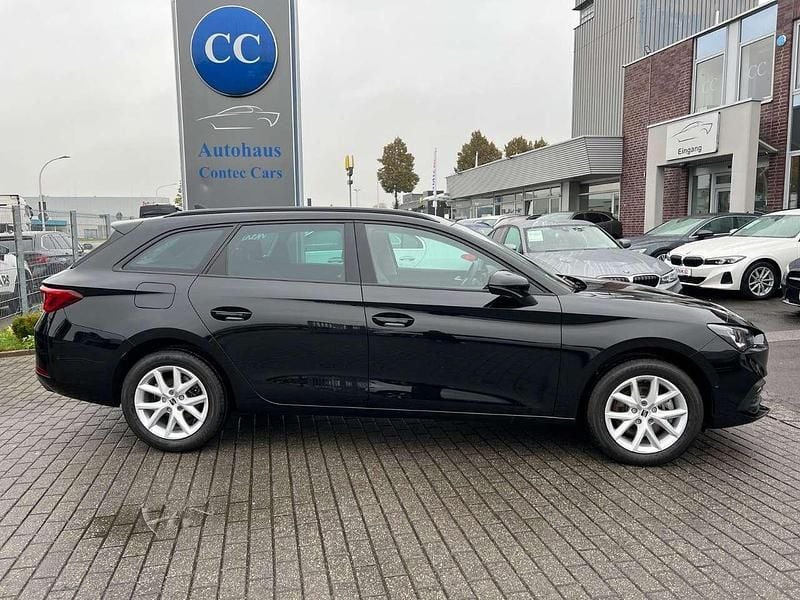 Schwarz Gebraucht 2024 Seat Leon ST Style Kombi | 26.700 € (Fairer Preis) - Bild 1/3
