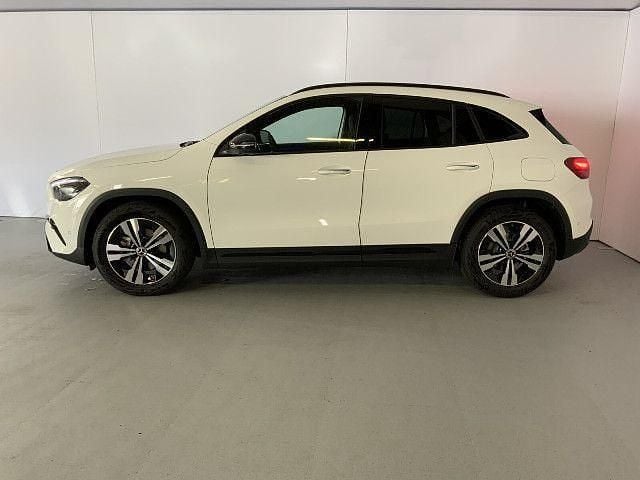 Gebraucht Mercedes GLA180 Progressive 136 PS (100 kW) 2025 SUV