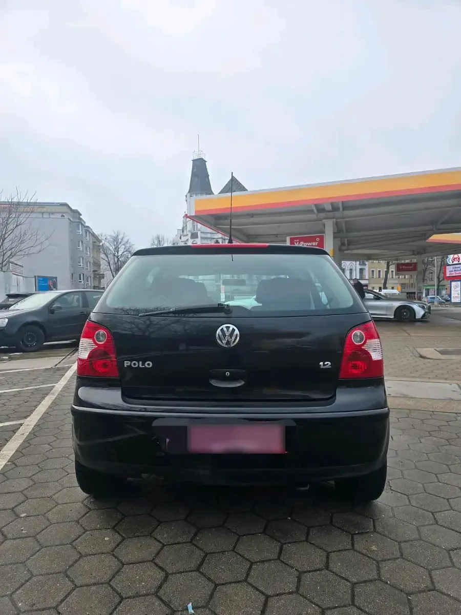Gebraucht VW Polo 64 PS (47 kW) 2003 Schwarz Kleinwagen