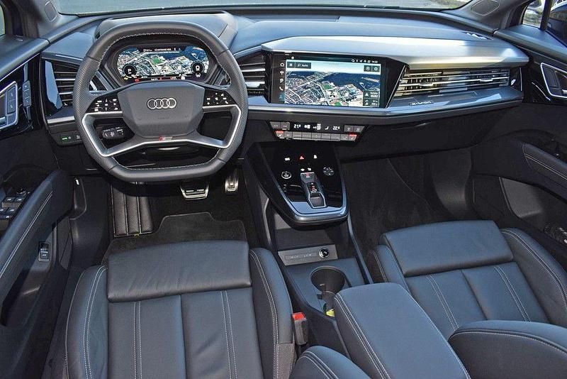 Gebraucht Audi Q4 e-tron S-Line 210 kW (286 PS) 2025 Blau SUV