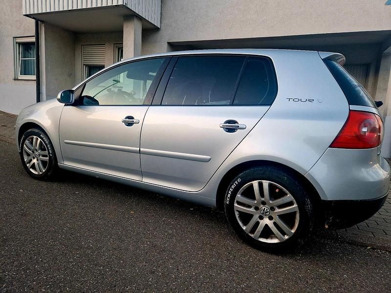 Gebraucht VW Golf 105 PS (77 kW) 2007 Silber Limousine