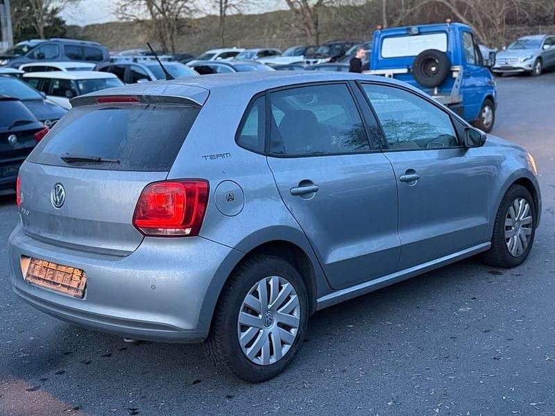 Gebraucht VW Polo Team 69 PS (50 kW) 2010 Grau Kleinwagen