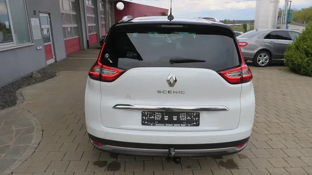 Gebraucht Renault Grand Scénic IV Bose Edition 163 PS (119 kW) 2018 Weiß Van / Kleinbus