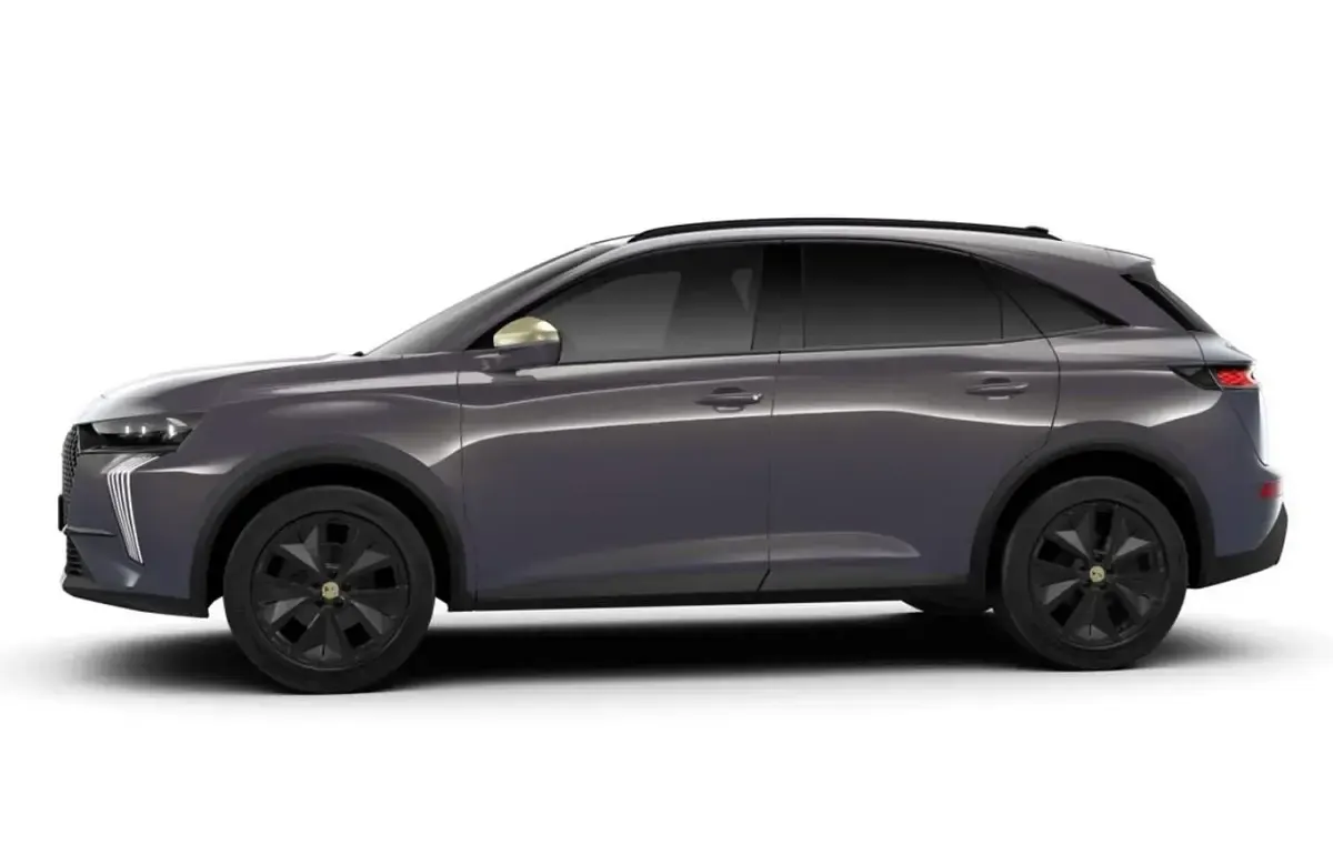 Neu DS Automobiles DS7 Crossback Performance 131 PS (96 kW) 2026 Nachtflug metallic SUV