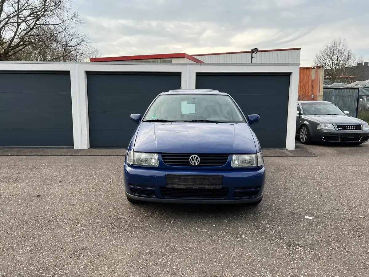 Gebraucht VW Polo 50 PS (36 kW) 1999 Blau Kleinwagen