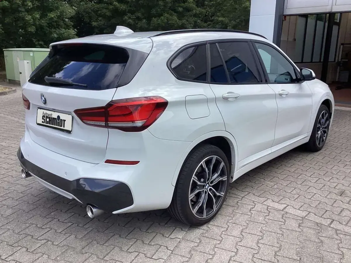 Gebraucht BMW X1 M Sport 231 PS (169 kW) 2021 Alpinweiß uni SUV
