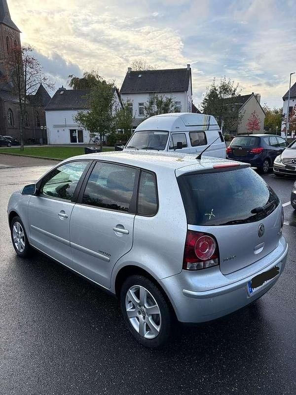 Silber Gebraucht 2008 VW Polo United Limousine | 4.500 € (Fairer Preis) - Bild 1/4