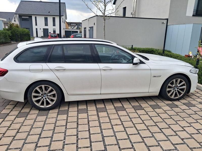 Usata BMW 525 218 CV (160 kW) 2013 Bianco Station wagon