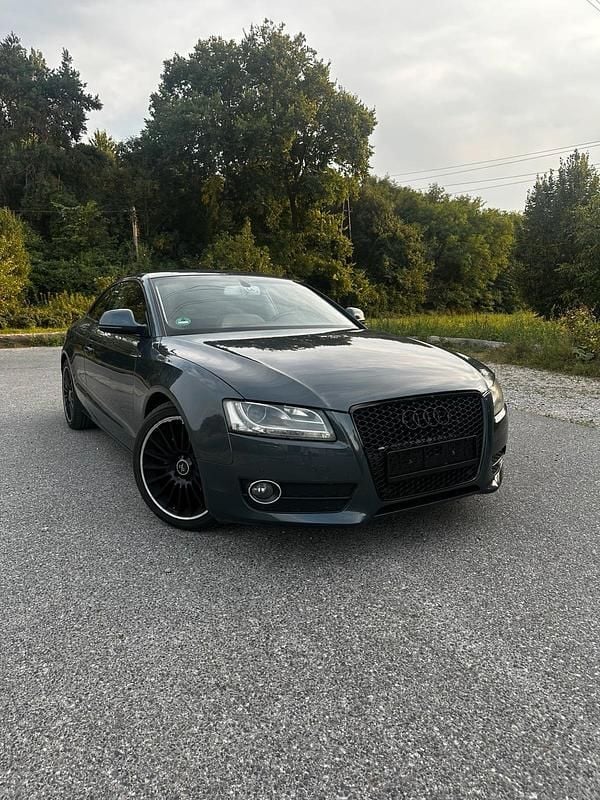 Grau Gebraucht 2008 Audi A5 Sport Coupé | 6.000 € (Superpreis) - Bild 1/4