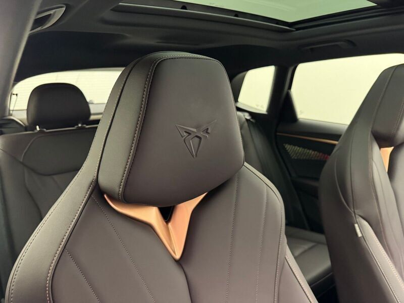 Gebraucht Cupra Terramar VZ 272 PS (200 kW) 2024 Purple metallic SUV