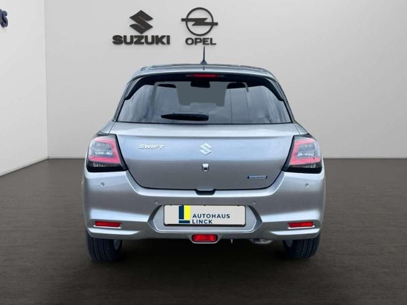 Neu Suzuki Swift Comfort 83 PS (61 kW) 2025 Premium silver metallic Kleinwagen