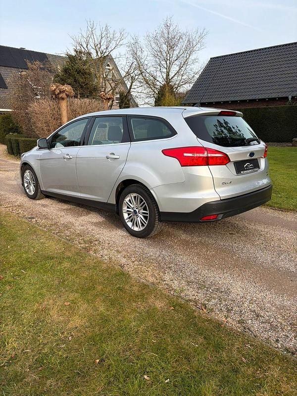 Gebraucht Ford Focus Cool & Connect 125 PS (91 kW) 2017 Silber Kombi
